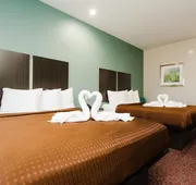 Express Inn - Spring hotel detail image 7