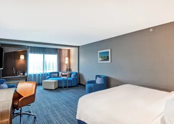 Courtyard by Marriott Long Island Islip/Courthouse Complex hotel thumbnail 5
