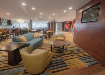 Fairfield Inn & Suites by Marriott Gaylord hotel thumbnail 3