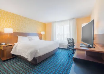 Fairfield Inn & Suites by Marriott Gaylord hotel thumbnail 8