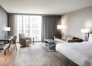 AC Hotel by Marriott Tampa Airport hotel thumbnail 4