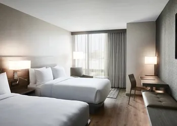 AC Hotel by Marriott Tampa Airport hotel thumbnail 5