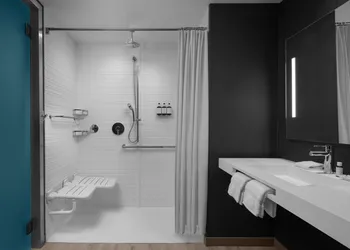 AC Hotel by Marriott Tampa Airport hotel thumbnail 8