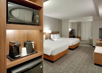 Fairfield Inn & Suites by Marriott Springfield North hotel thumbnail 7