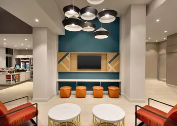 Hilton Garden Inn New York Times Square South hotel thumbnail 5