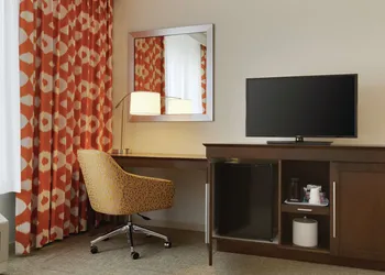 Hampton Inn St. Albans hotel thumbnail 7