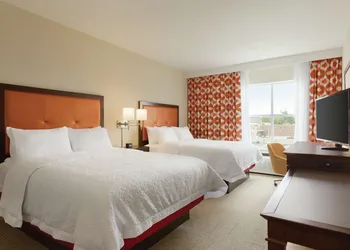 Hampton Inn St. Albans hotel thumbnail 8