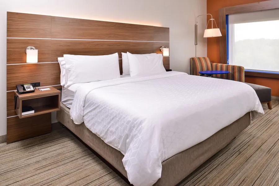 Holiday Inn Express & Suites Farmville by IHG hotel detail image 6
