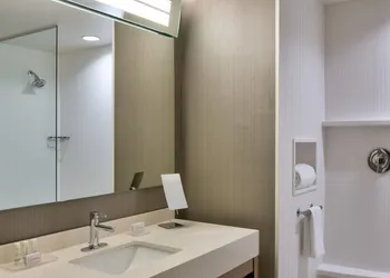 Courtyard by Marriott Houston Northwest/Cypress hotel thumbnail 7