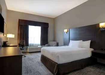 Days Inn & Suites by Wyndham Warman hotel thumbnail 7