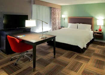 Hampton Inn & Suites Moore hotel thumbnail 7