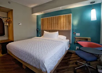 Tru By Hilton Oklahoma City Airport hotel thumbnail 6