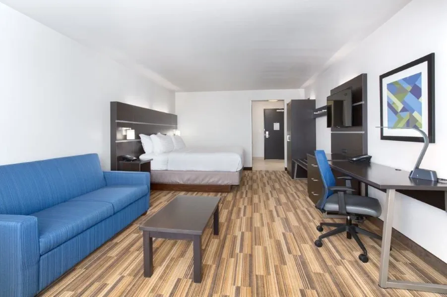 Holiday Inn Express & Suites Rapid City - Rushmore South by IHG hotel detail image 2