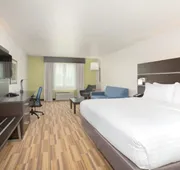 Holiday Inn Express & Suites Rapid City - Rushmore South by IHG hotel detail image 3