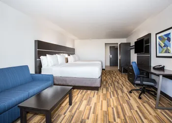 Holiday Inn Express & Suites Rapid City - Rushmore South by IHG hotel thumbnail 7