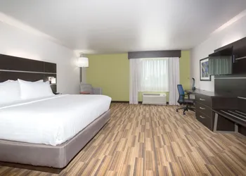 Holiday Inn Express & Suites Rapid City - Rushmore South by IHG hotel thumbnail 8