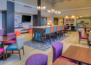 Hampton Inn & Suites Wixom hotel thumbnail 2