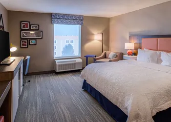Hampton Inn & Suites Wixom hotel thumbnail 7