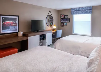 Hampton Inn & Suites Wixom hotel thumbnail 8