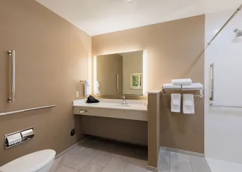 Fairfield Inn & Suites by Marriott Eugene East/Springfield hotel thumbnail 6