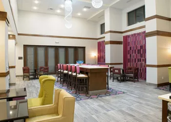 Hampton Inn & Suites Bay City hotel thumbnail 2