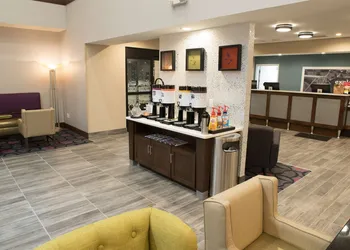 Hampton Inn & Suites Bay City hotel thumbnail 6