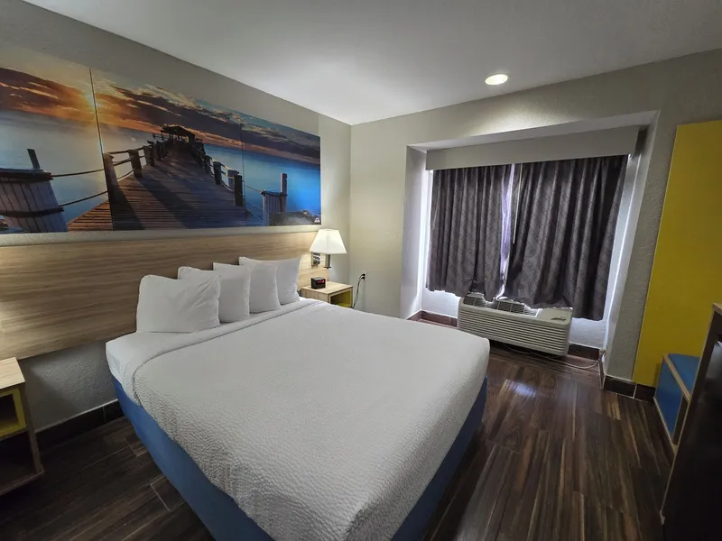 Days Inn & Suites by Wyndham Tampa/Raymond James Stadium hotel detail image 6