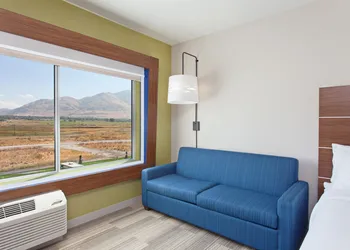 Holiday Inn Express & Suites Brigham City - North Utah by IHG hotel thumbnail 3