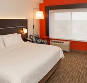 Holiday Inn Express & Suites Denver - Aurora Medical Campus by IHG hotel detail image 5