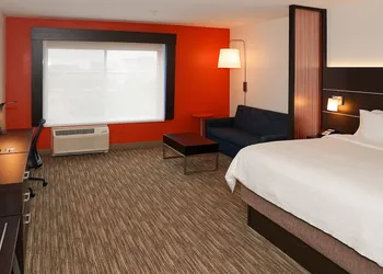 Holiday Inn Express & Suites Denver - Aurora Medical Campus by IHG hotel thumbnail 6