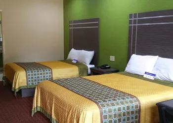 Americas Best Value Inn & Suites Houston NE hotel thumbnail 4