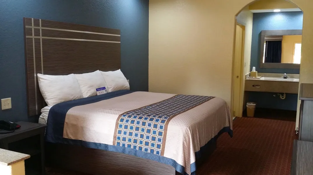Americas Best Value Inn & Suites Houston NE hotel detail image 6