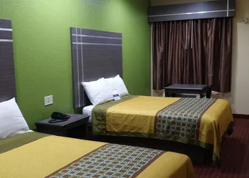 Americas Best Value Inn & Suites Houston NE hotel thumbnail 8