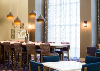 Hampton Inn & Suites by Hilton Warrington Horsham hotel thumbnail 2