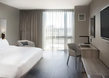 AC Hotel by Marriott Worcester hotel thumbnail 6