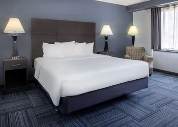 Baymont by Wyndham Appleton hotel thumbnail 8