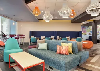 Tru By Hilton Lake Charles hotel thumbnail 2