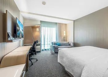 Courtyard by Marriott Longview North hotel thumbnail 4