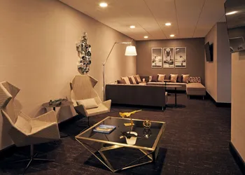 H Hotel Los Angeles, Curio Collection by Hilton hotel thumbnail 2
