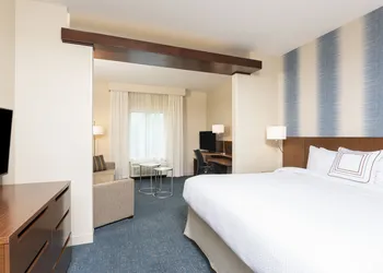 Fairfield Inn & Suites by Marriott Indianapolis Carmel hotel thumbnail 3