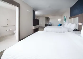 SpringHill Suites by Marriott Fayetteville Fort Bragg hotel thumbnail 5