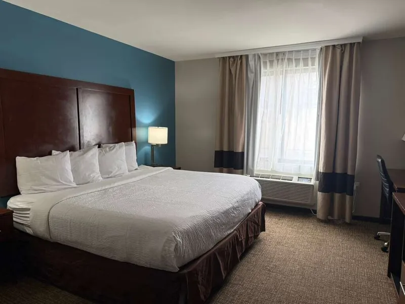 Days Inn by Wyndham Brooklyn Marine Park hotel detail image 6
