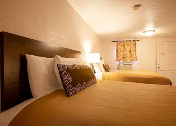 Celilo Inn hotel thumbnail 7