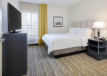 Candlewood Suites Dallas NW - Farmers Branch by IHG hotel thumbnail 4