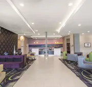 La Quinta Inn & Suites by Wyndham Memphis Downtown hotel detail image 3