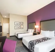 La Quinta Inn & Suites by Wyndham Memphis Downtown hotel detail image 4