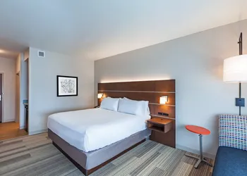 Holiday Inn Express & Suites Chanute by IHG hotel thumbnail 2