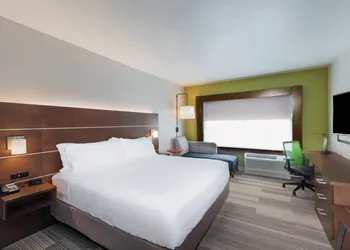 Holiday Inn Express & Suites Chanute by IHG hotel thumbnail 4