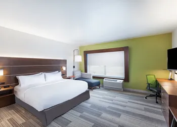 Holiday Inn Express & Suites Chanute by IHG hotel thumbnail 5