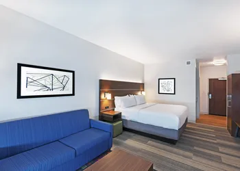 Holiday Inn Express & Suites Chanute by IHG hotel thumbnail 8